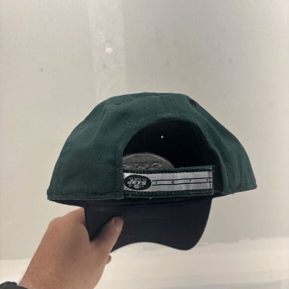 New York Jets Adult Ball Cap Hat NFL Team Apparel Hook & Loop One Size Fits All - Picture 2 of 5